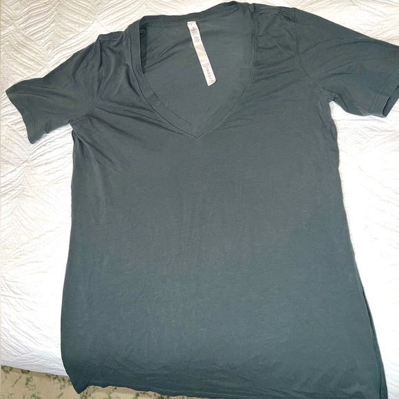 Lululemon top - Picture 1 of 2